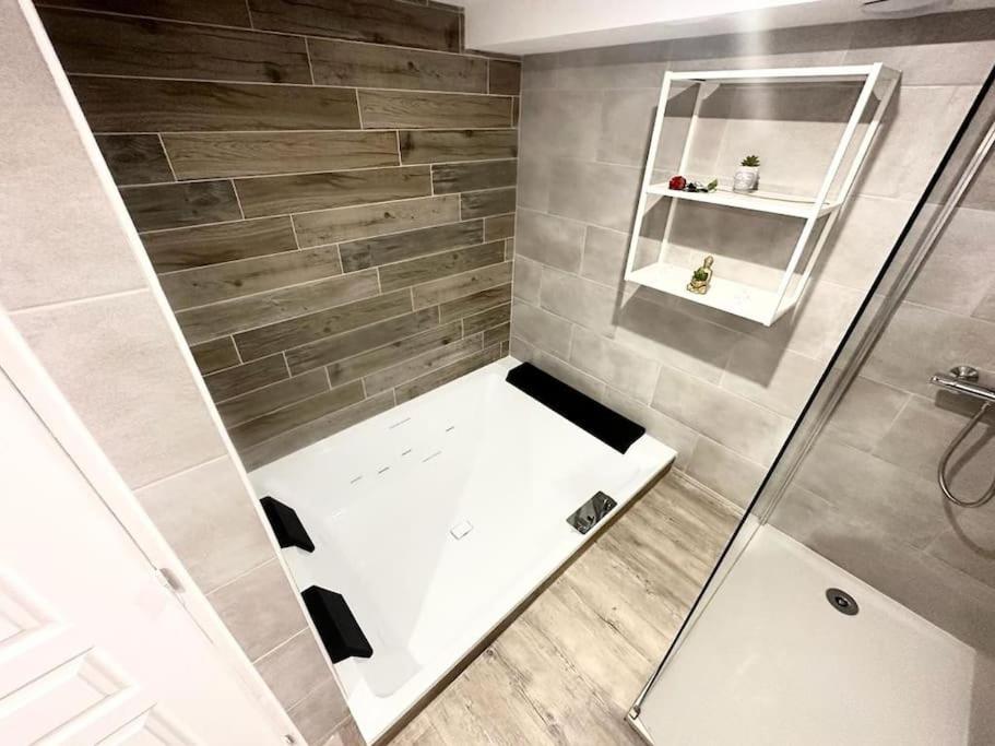 L'Evasion - Climatise - Jardin - Plage - Jacuzzi Perpignano Esterno foto